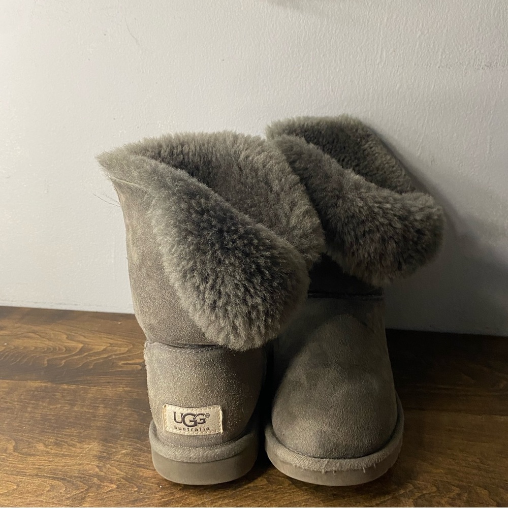 Women Bailey Button ll - size 5